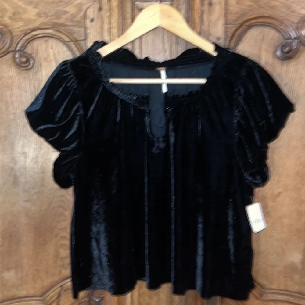 Free People Terese Velvet Ruffled Keyhole Tie Neck Short Puffed Sleeve T… - Picture 8 of 13